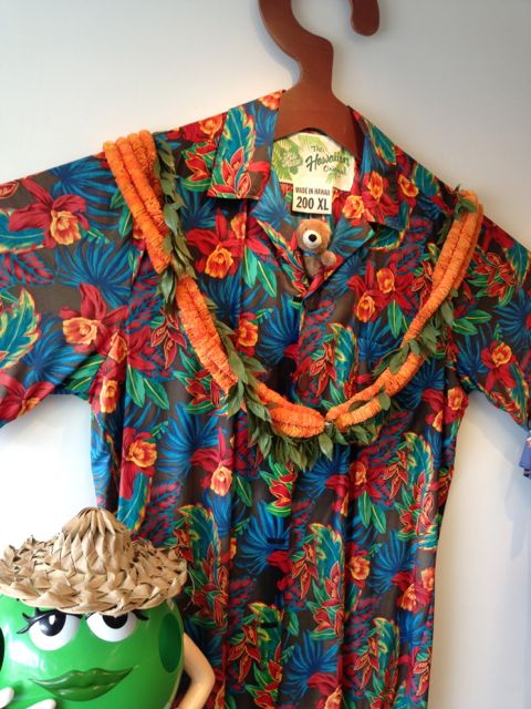 Size 200XL Aloha shirt at Hilo Hattie