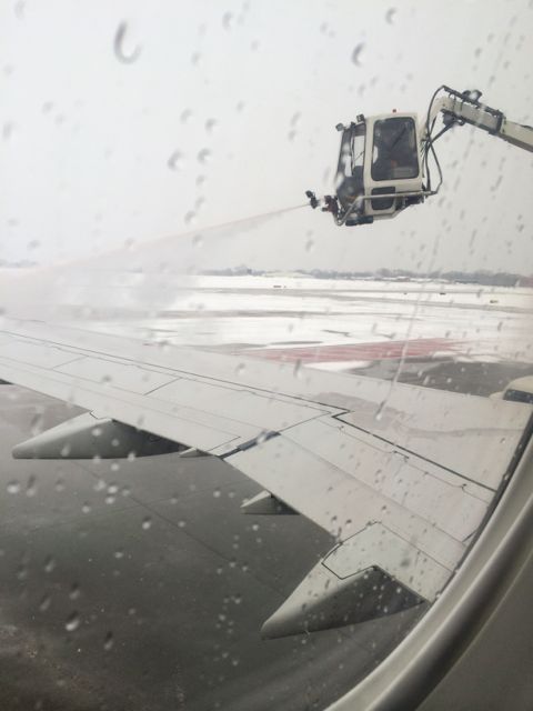 Delta plane getting de-iced