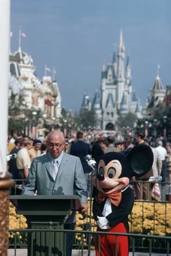 Roy Disney dedicating Walt Disney World's Magic Kingdom