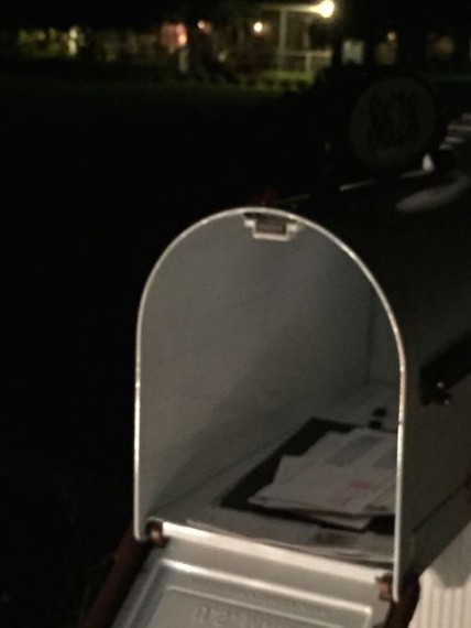 Florida mailbox with good news