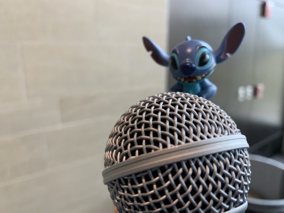 Stitch and handheld microphone