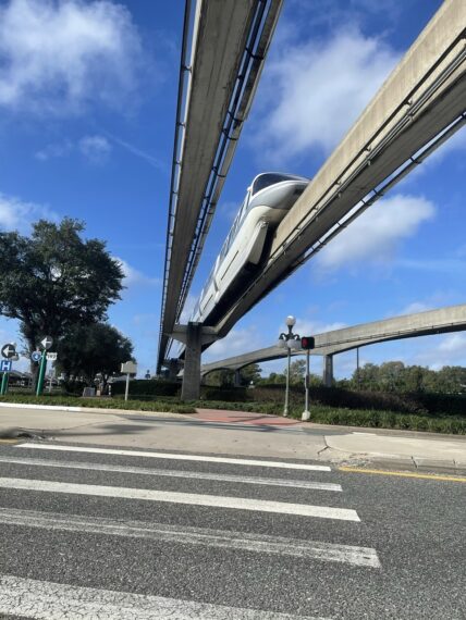 Disney monorail